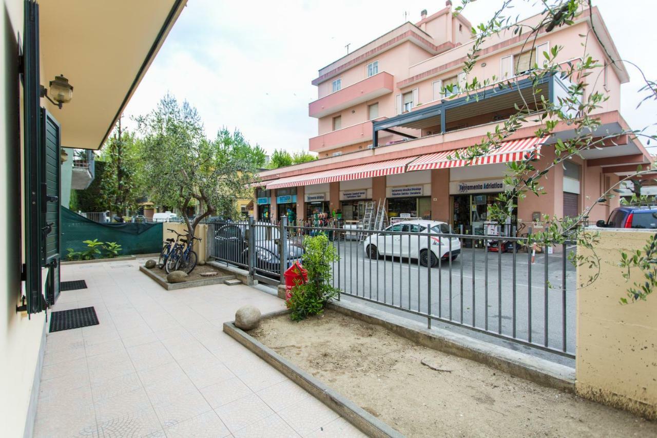 Residence Kimba Rimini Exteriér fotografie